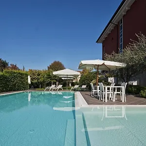 vialeromadodici-rooms-apartments.hotelinveneto.com/